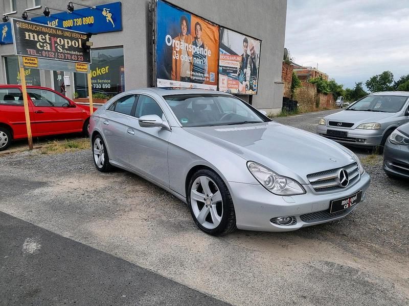 Gebraucht Mercedes CLS320 216 PS (158 kW) 2009 Silber Limousine