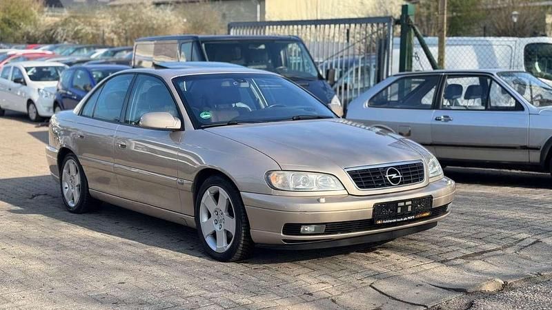 Grau Gebraucht 2002 Opel Omega Edition Limousine | 999 € (Superpreis) - Bild 1/4