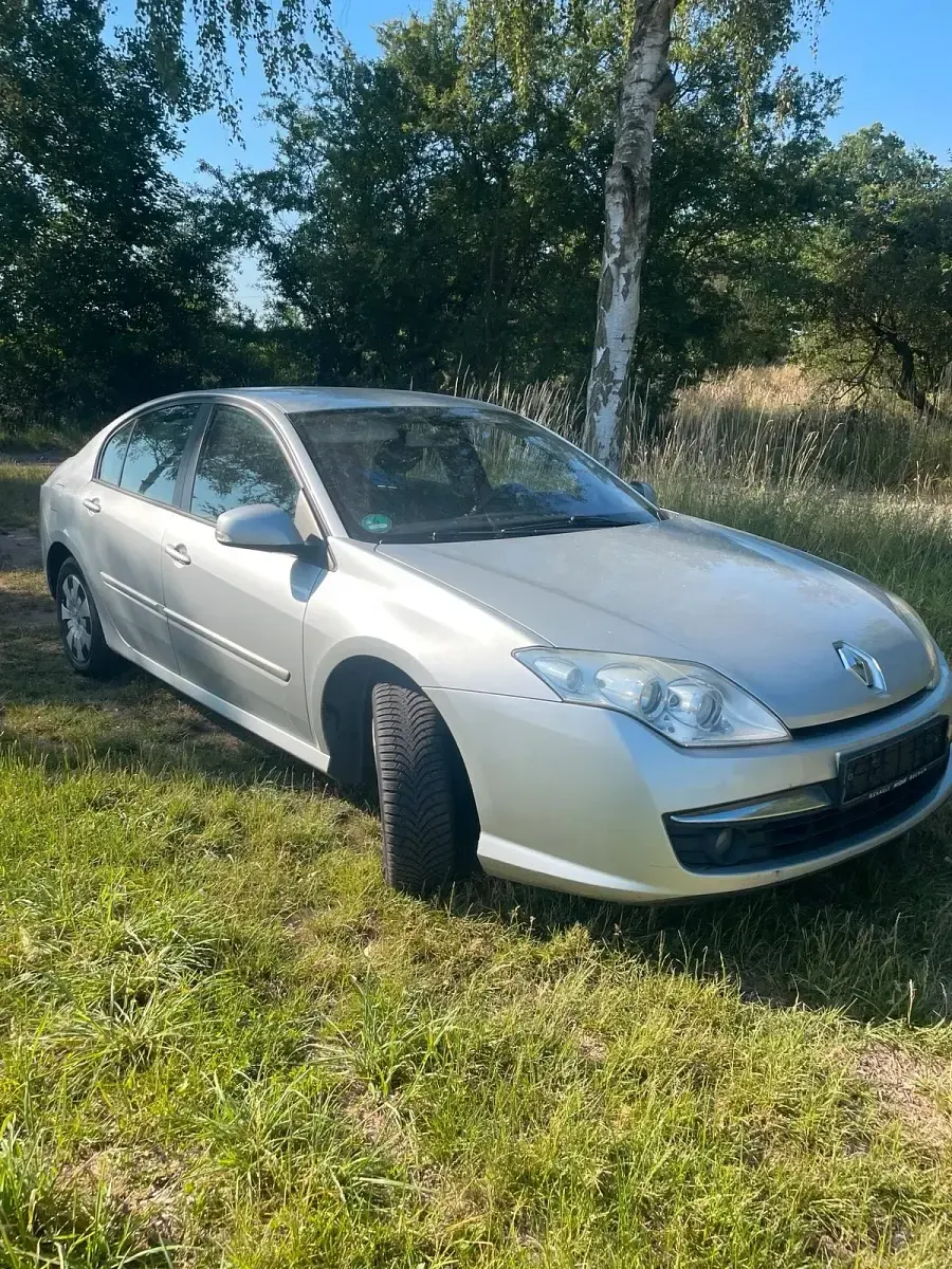 Gebraucht Renault Laguna III 140 PS (102 kW) 2008 Silber Limousine