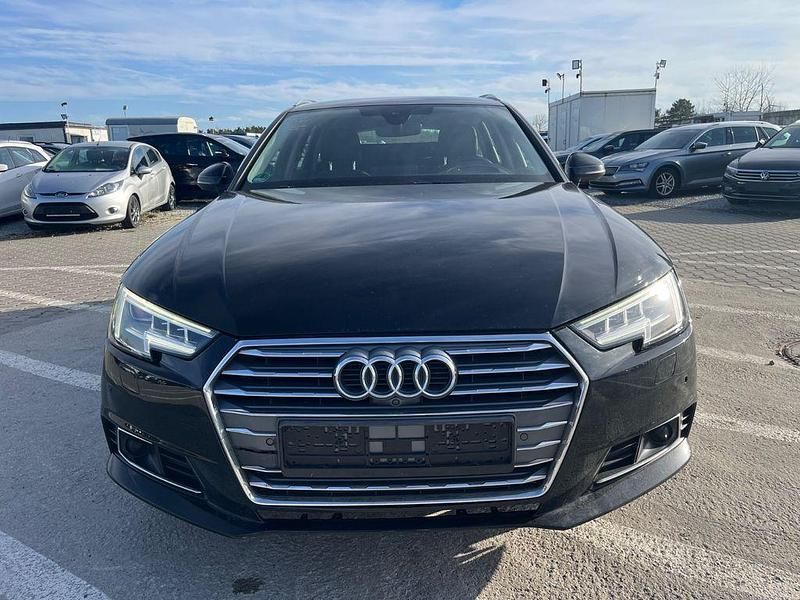 Gebraucht Audi A4 Sport 218 PS (160 kW) 2017 Schwarz Kombi