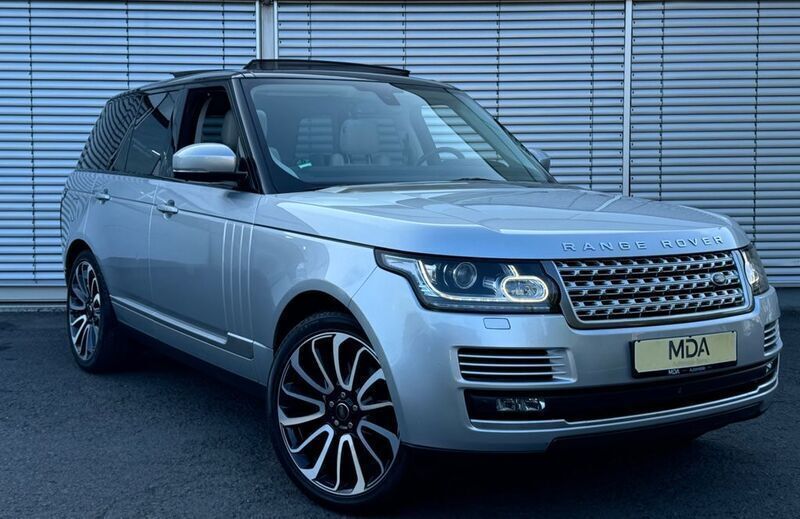 Silber Gebraucht 2016 Land Rover Range Rover Vogue SUV | 25.850 € (Superpreis) - Bild 1/4