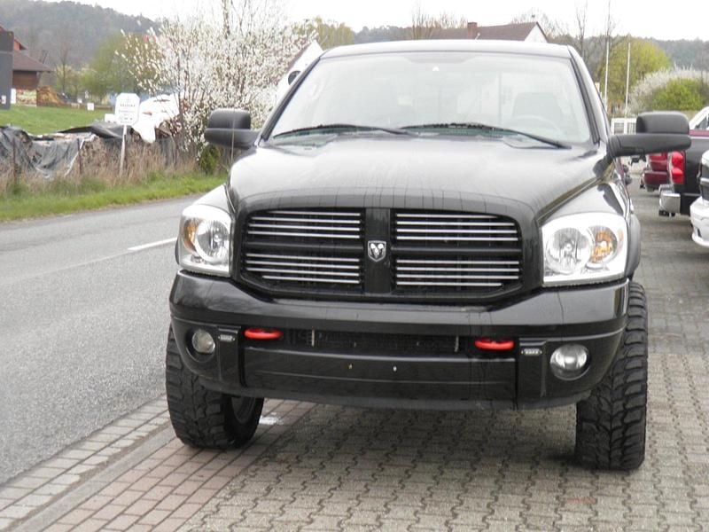 Second-hand Dodge Ram 355 CP (261 kW) 2007 Negru Pickup