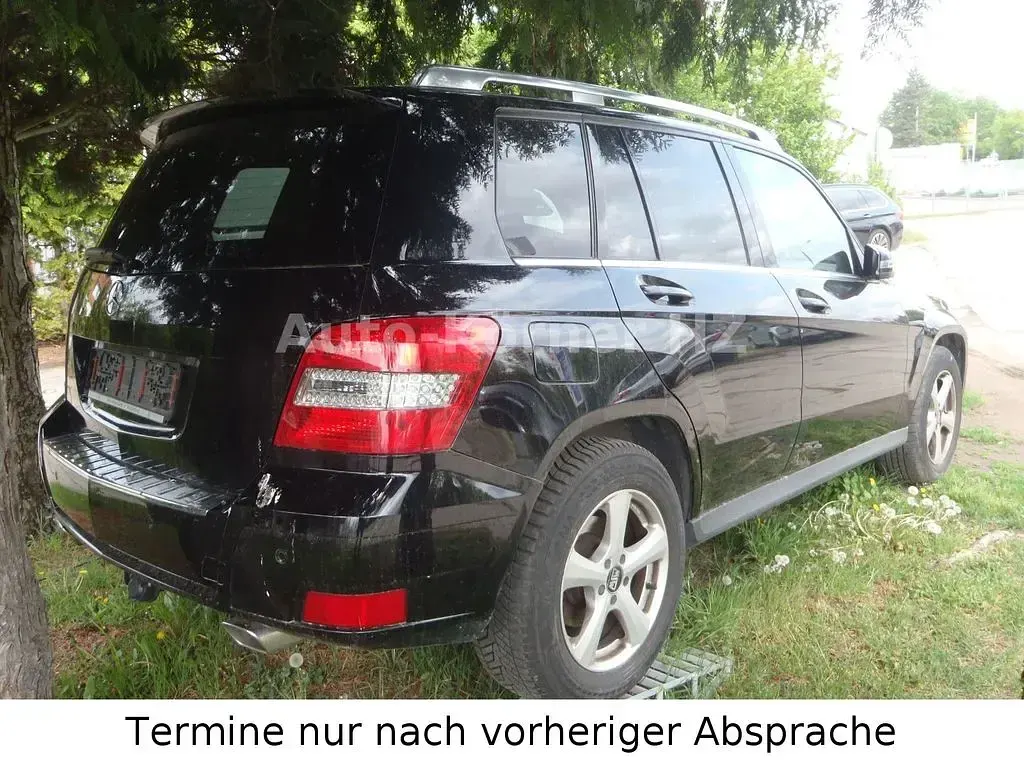 Gebraucht Mercedes GLK200 143 PS (105 kW) 2012 Schwarz SUV