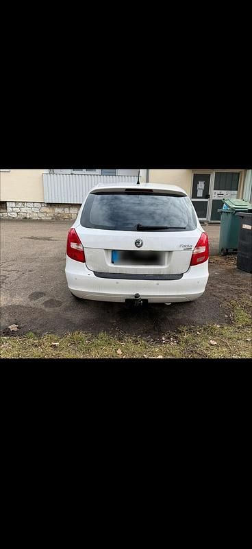 Gebraucht Skoda Fabia 90 PS (66 kW) 2010 Weiß Kombi