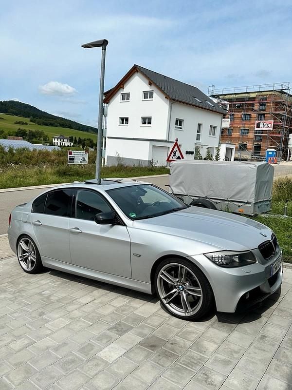 Gebraucht 2009 BMW 330 M Sport Limousine | 10.500 € (Fairer Preis) - Bild 1/4