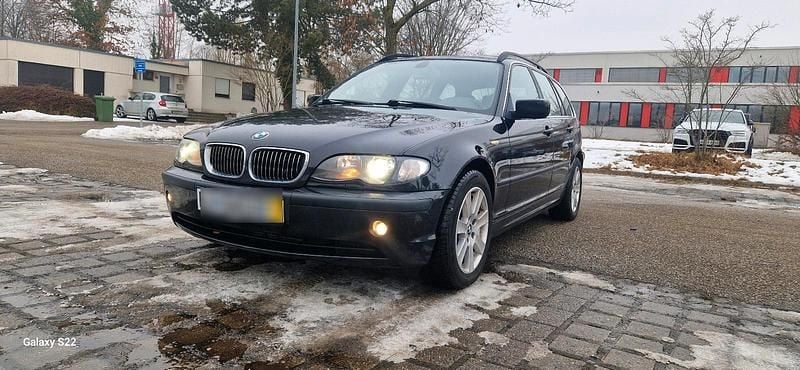 Schwarz Gebraucht 2004 BMW 320 Kombi | 2.999 € (Fairer Preis) - Bild 1/4
