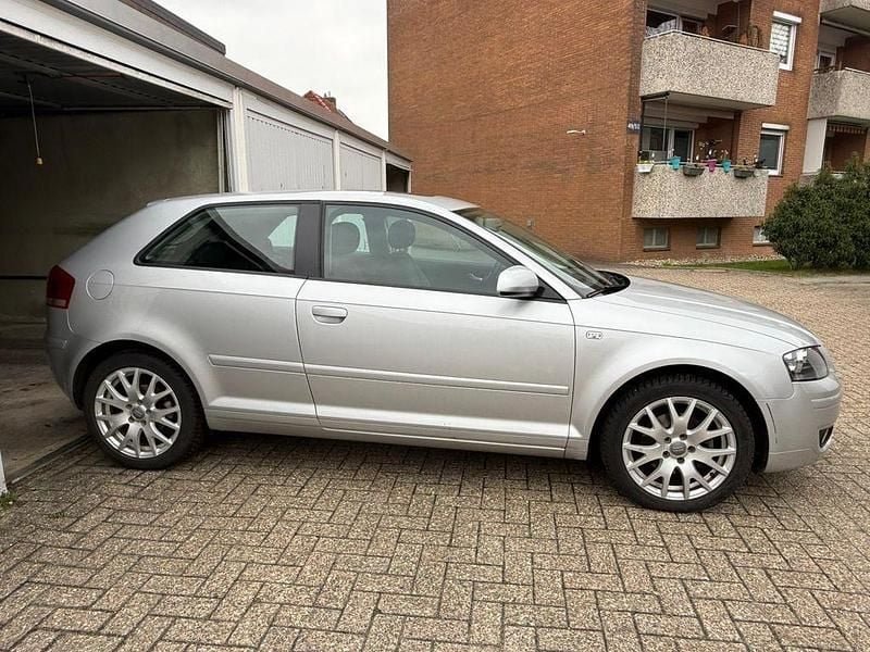 Gebraucht Audi A3 Attraction 160 PS (117 kW) 2007 Silber Kleinwagen