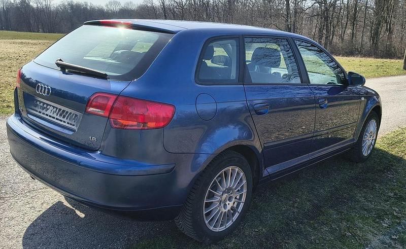 Gebraucht Audi A3 Sport 116 PS (85 kW) 2004 Blau Kleinwagen