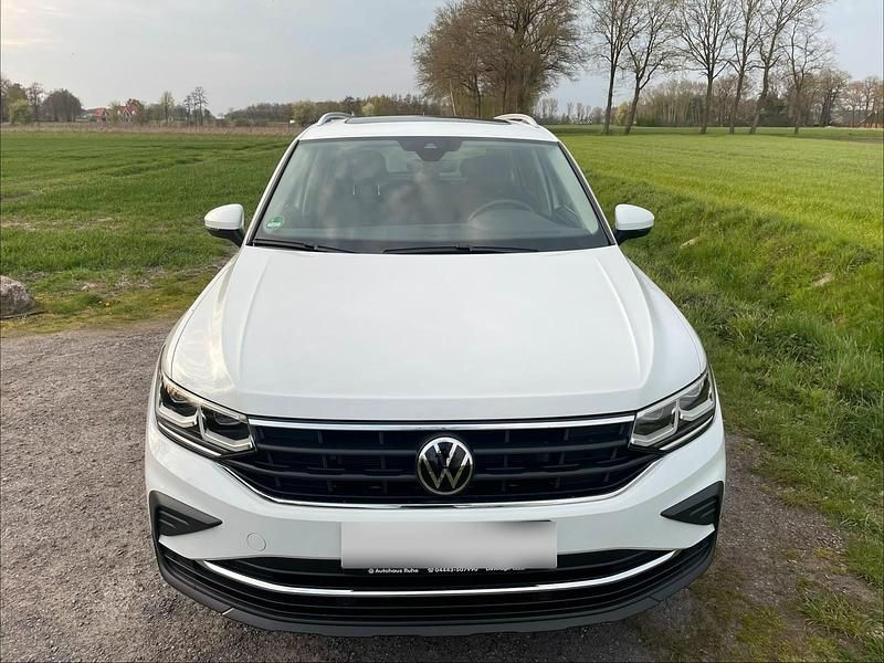 Gebraucht VW Tiguan 245 PS (180 kW) 2022 Weiß SUV