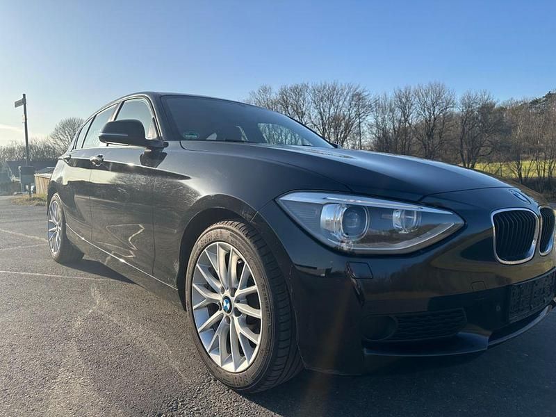Gebraucht BMW 118 143 PS (105 kW) 2013 Schwarz Kleinwagen