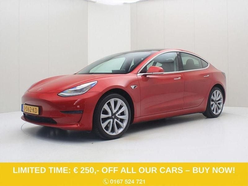 Rot Gebraucht 2020 Tesla Model 3 Long Range AWD Limousine | 20.400 € (Guter Preis) - Bild 1/4