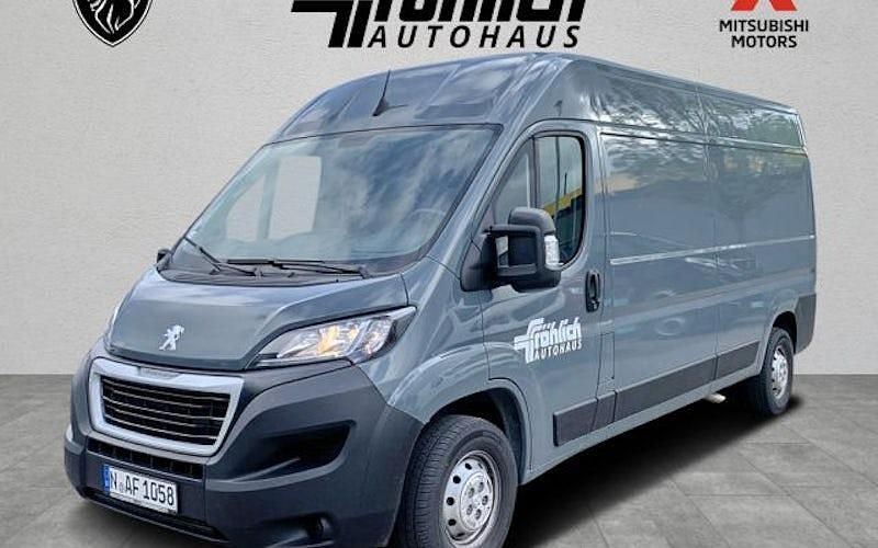 Grau Gebraucht 2024 Peugeot Boxer Van | 30.590 € - Bild 1/4