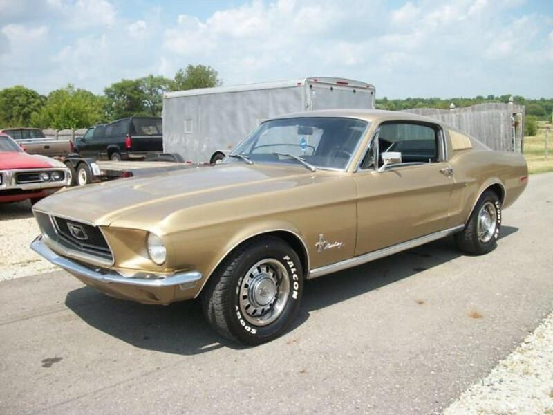 Gold Gebraucht 1968 Ford Mustang Fastback Coupé | 63.000 € - Bild 1/4