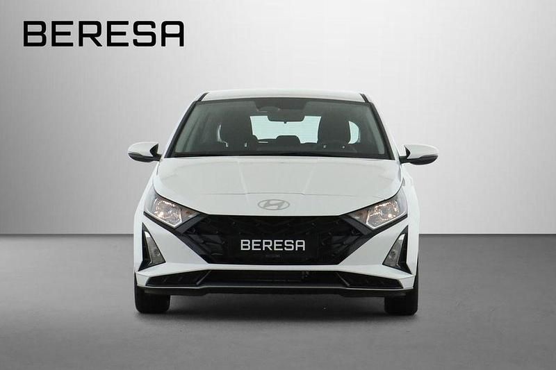 Neu Hyundai i20 Select 101 PS (74 kW) 2025 Weiß Limousine
