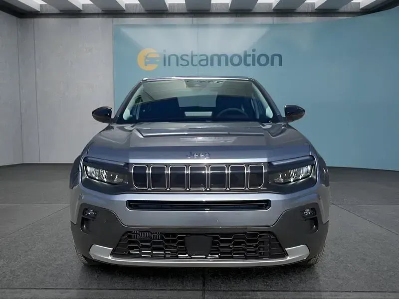 Neu Jeep Avenger Altitude 110 PS (80 kW) 2026 Grau SUV