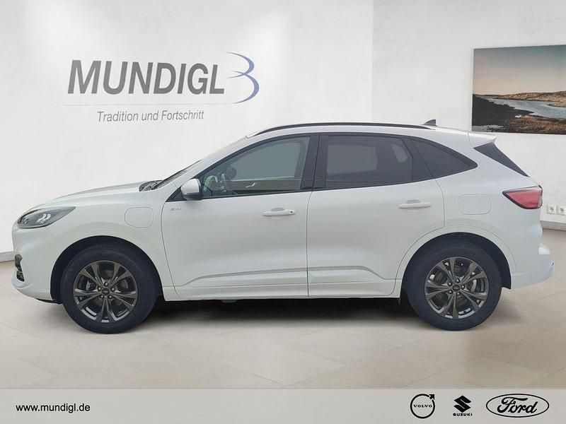 Gebraucht Ford Kuga ST-Line 152 PS (111 kW) 2022 Weiss SUV