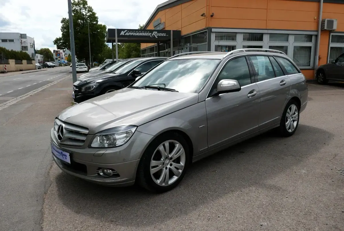 Gebraucht Mercedes C230 Avantgarde 204 PS (150 kW) 2008 Silber Kombi