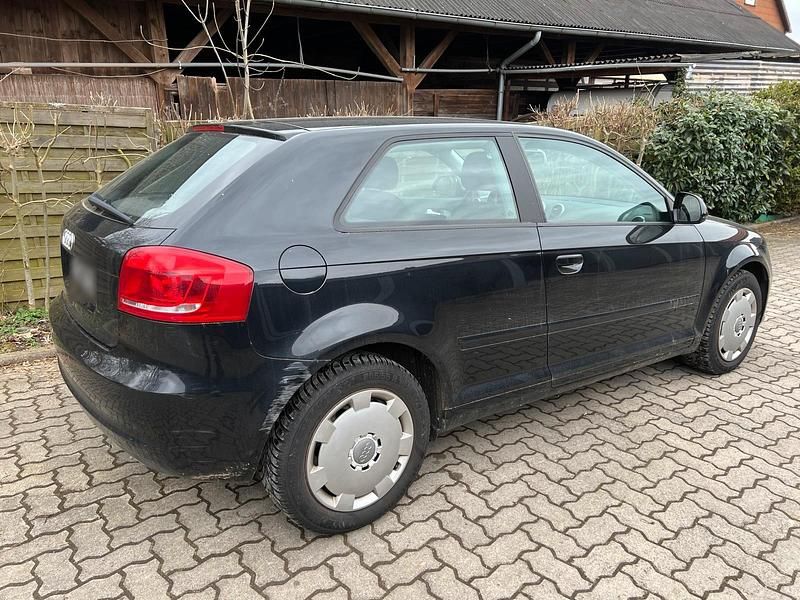 Gebraucht Audi A3 125 PS (91 kW) 2009 Schwarz Kleinwagen