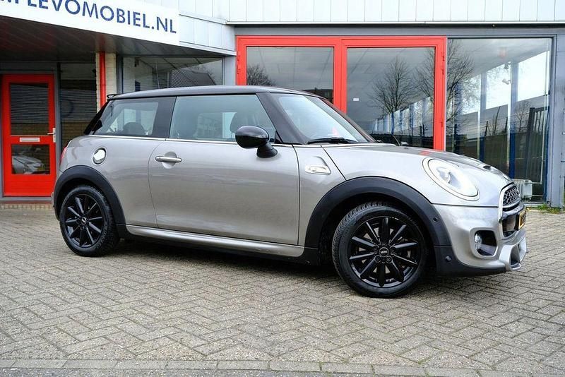 Gebraucht Mini John Cooper Works 192 PS (141 kW) 2018 Grau Kleinwagen