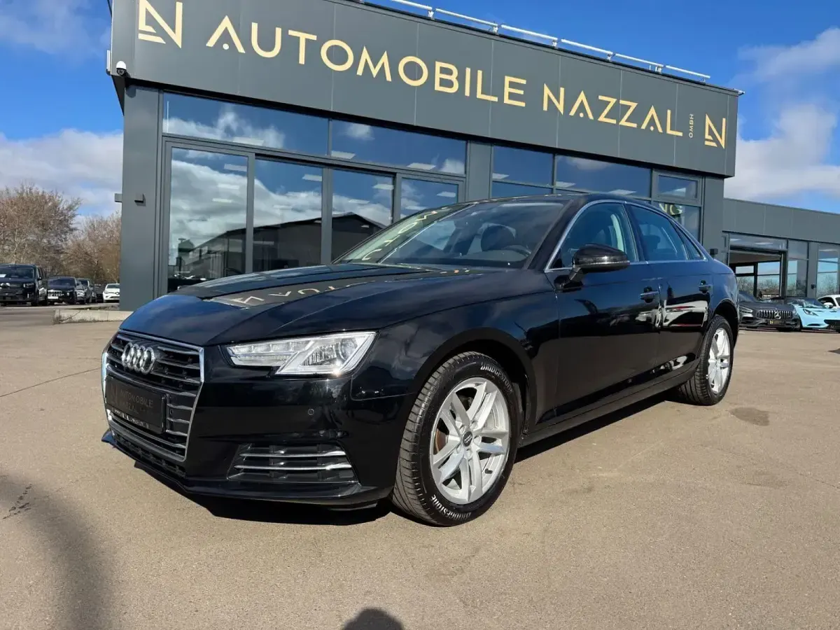 Second-hand Audi A4 Design 150 CP (110 kW) 2016 Negru Berlinǎ