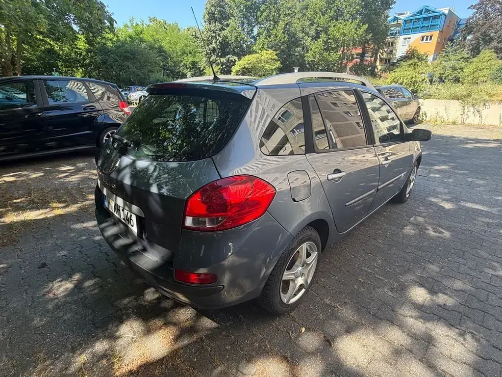 Gebraucht Renault Clio Authentique 75 PS (55 kW) 2008 Grau Limousine
