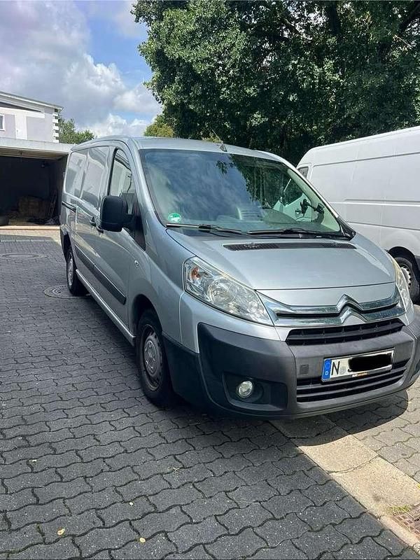 Grau Gebraucht 2016 Citroën Jumpy Proline Van / Kleinbus | 8.200 € (Fairer Preis) - Bild 1/4