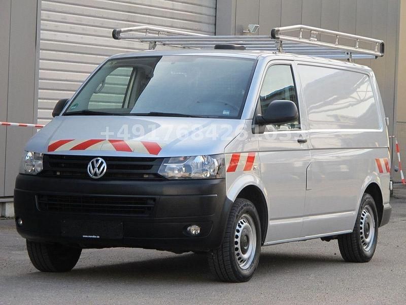 Gebraucht VW Transporter 140 PS (102 kW) 2013 Silber Van