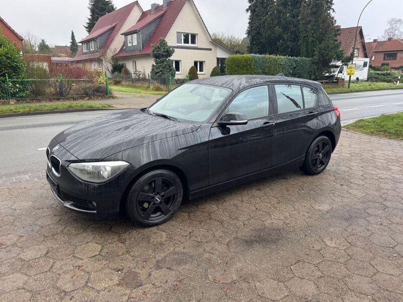 Schwarz Gebraucht 2013 BMW 116 Efficient Dynamics Kleinwagen | 5.200 € (Guter Preis) - Bild 1/4