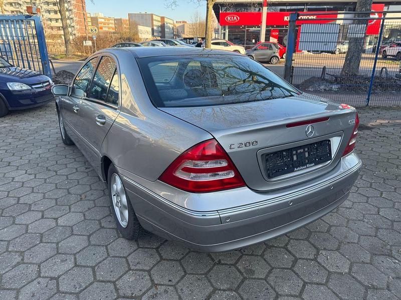Gebraucht Mercedes C200 Elegance 122 PS (89 kW) 2004 Silber Limousine