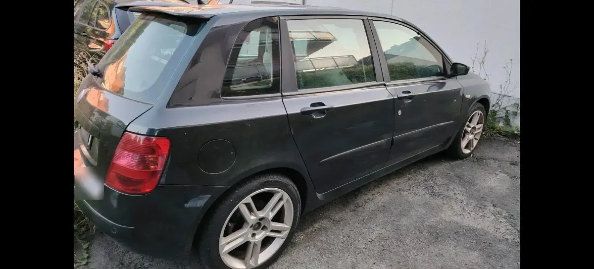 Gebraucht Fiat Stilo 75 PS (55 kW) 2006 Schwarz Kleinwagen