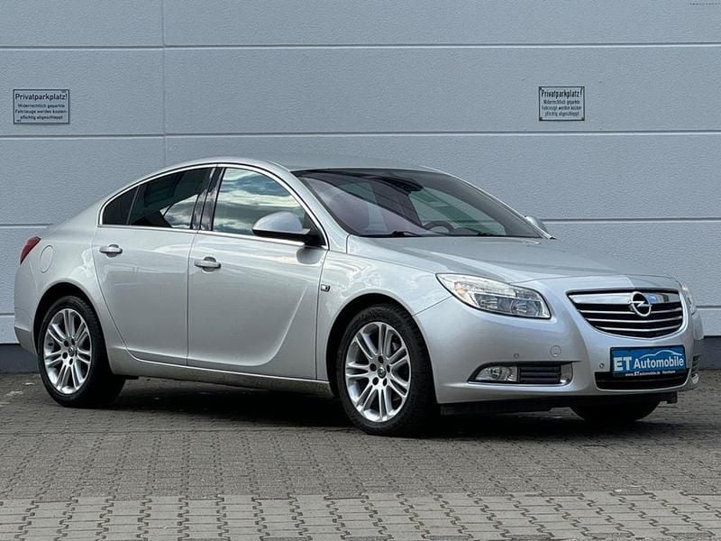 Gebraucht Opel Insignia 160 PS (117 kW) 2011 Silber Limousine