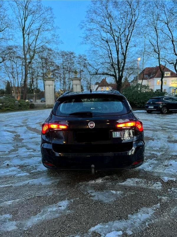 Gebraucht Fiat Tipo Pop 120 PS (88 kW) 2017 Schwarz Kombi
