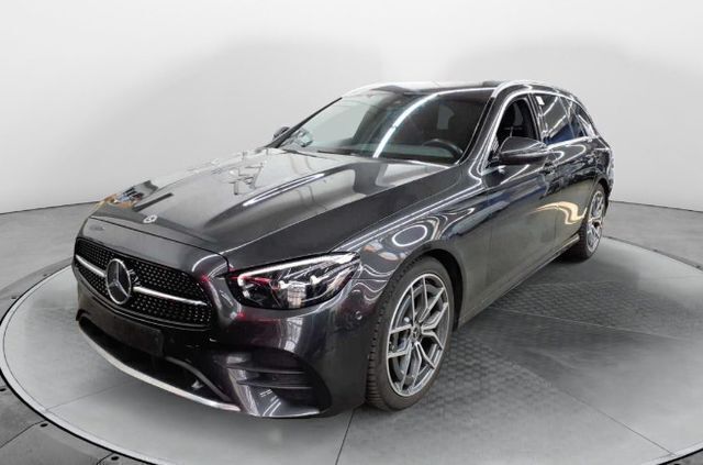 Grau Gebraucht 2022 Mercedes E220 AMG Kombi | 33.799 € (Fairer Preis) - Bild 1/4