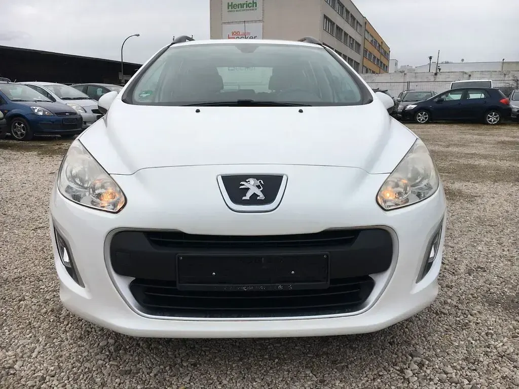 Gebraucht Peugeot 308 SW Access 98 PS (72 kW) 2013 Weiß Kombi