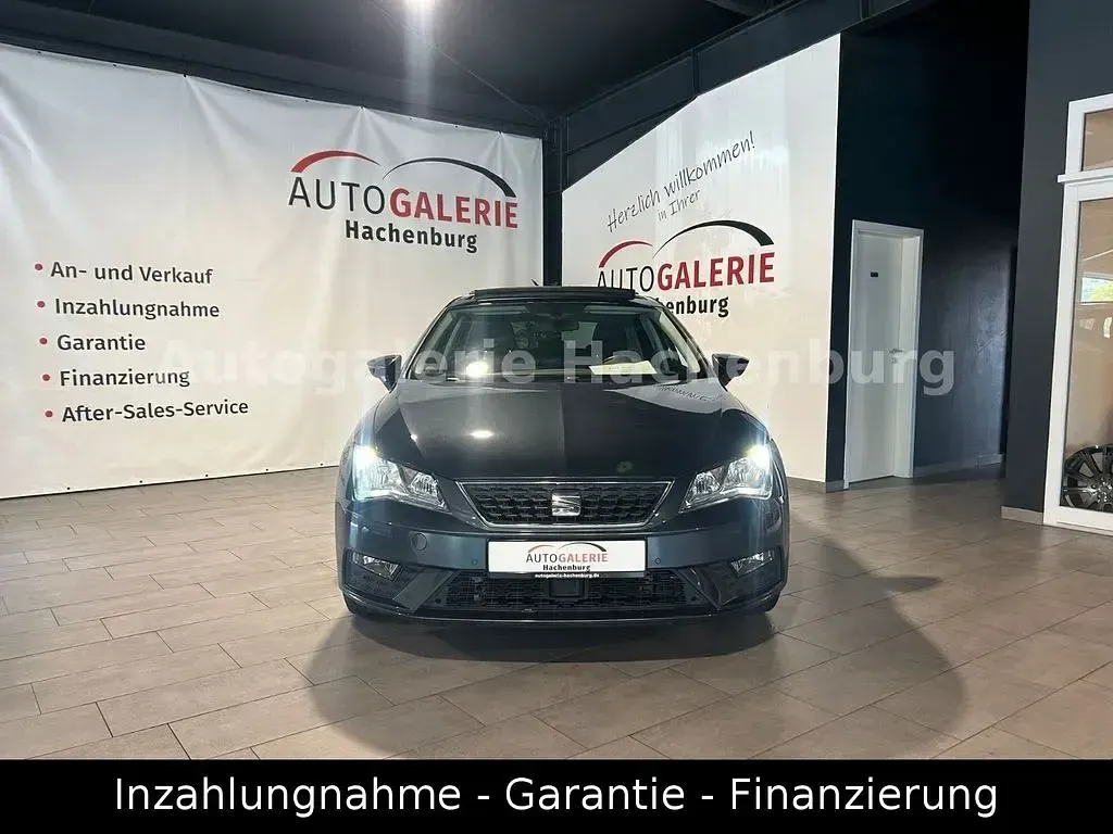 Usata Seat Leon Style 131 CV (96 kW) 2019 Grigio Berlina