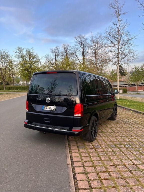 Gebraucht VW Multivan 150 PS (110 kW) 2021 Schwarz Van