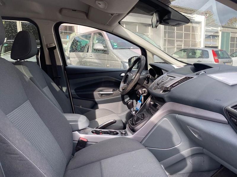 Gebraucht Ford Grand C-Max Trend 116 PS (85 kW) 2013 Silber Van / Kleinbus