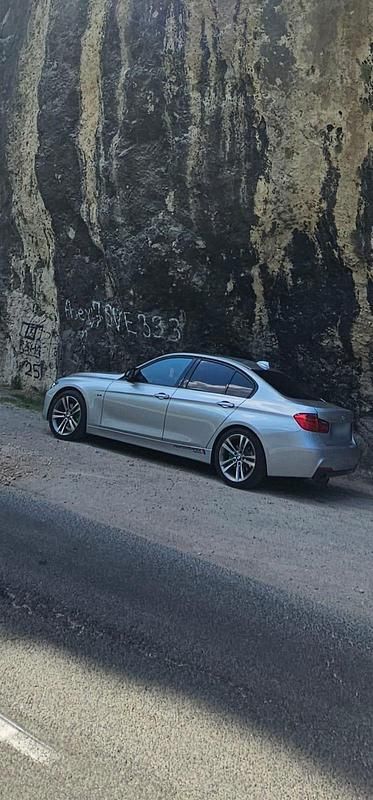 Gebraucht BMW 320 Luxury Line 184 PS (135 kW) 2012 Silber Limousine