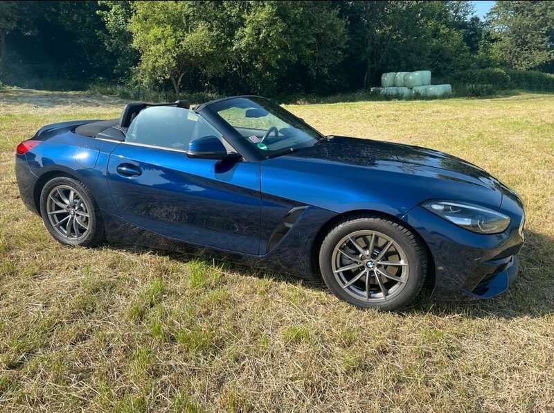 Blau Gebraucht 2020 BMW Z4 Advantage Cabrio | 28.000 € - Bild 1/4