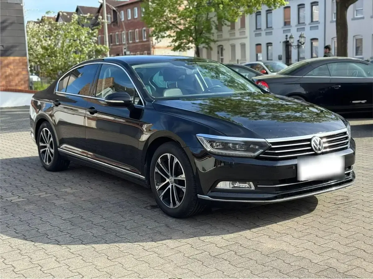 Gebraucht VW Passat Highline 190 PS (139 kW) 2015 Schwarz Limousine
