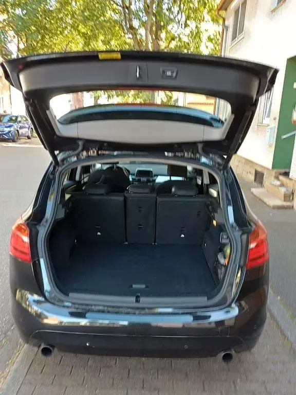 Gebraucht BMW 220 Active Tourer Advantage 192 PS (141 kW) 2016 Schwarz Van / Kleinbus