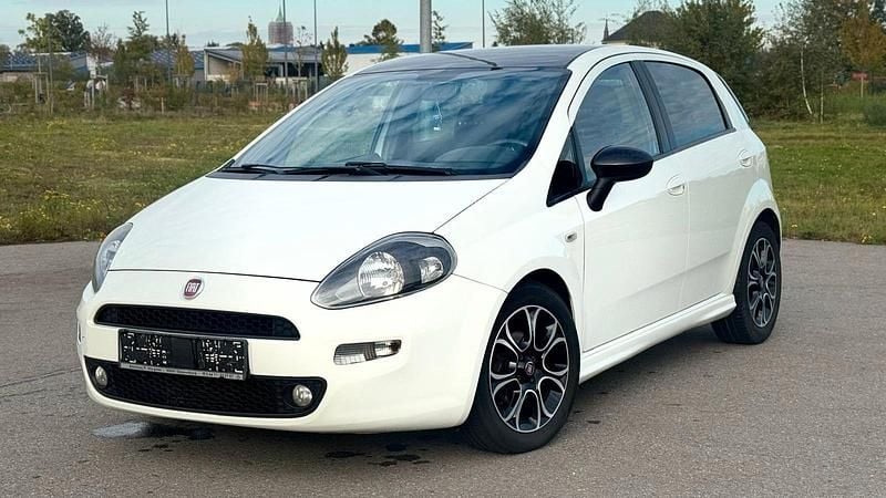 Weiß Gebraucht 2014 Fiat Punto Kleinwagen | 1.499 € (Superpreis) - Bild 1/4