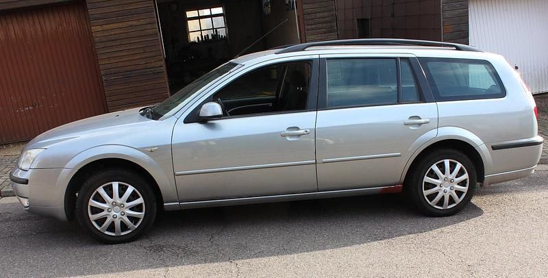 Gebraucht Ford Mondeo 145 PS (106 kW) 2007 Silber Kombi