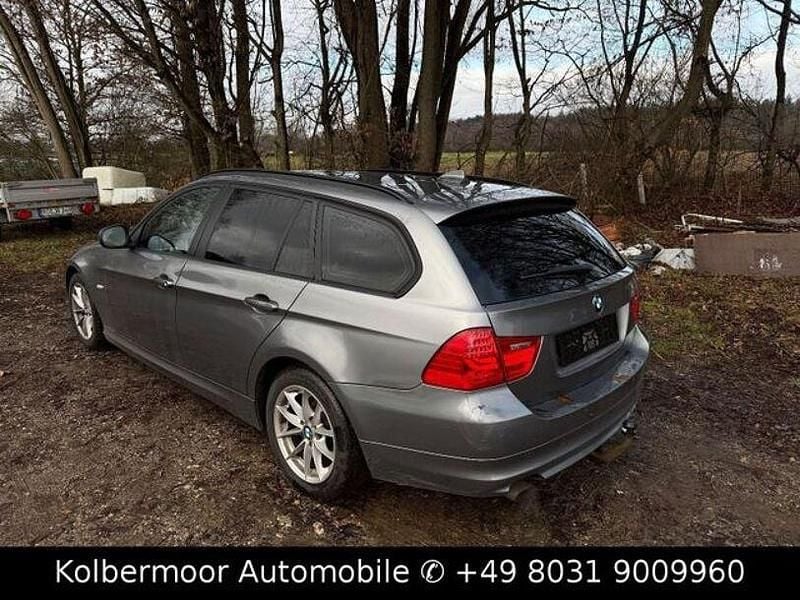 Gebraucht BMW 318 Comfort Edition 143 PS (105 kW) 2012 Grau Kombi