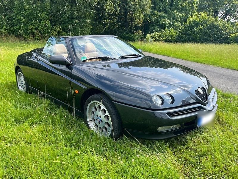 Gebraucht Alfa Romeo Spider 150 PS (110 kW) 1998 Schwarz Cabrio