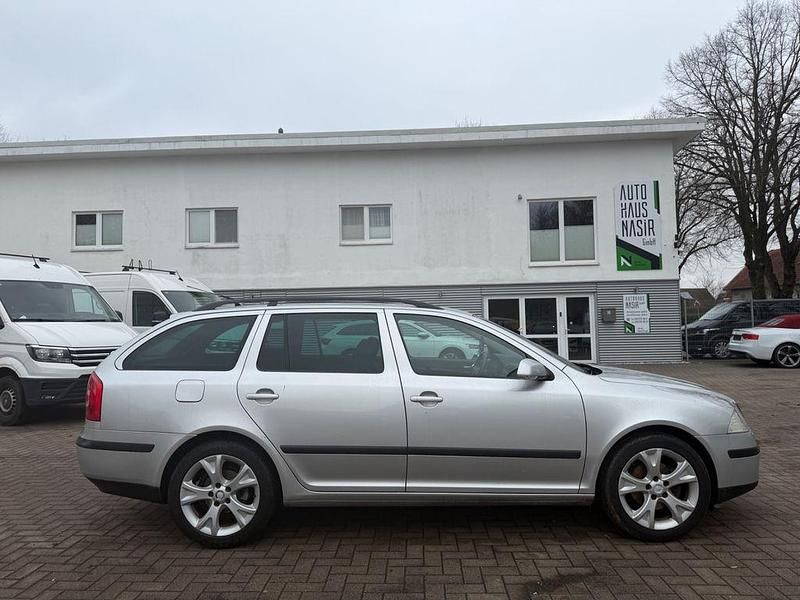 Gebraucht Skoda Octavia Elegance 140 PS (102 kW) 2008 Silber Kombi