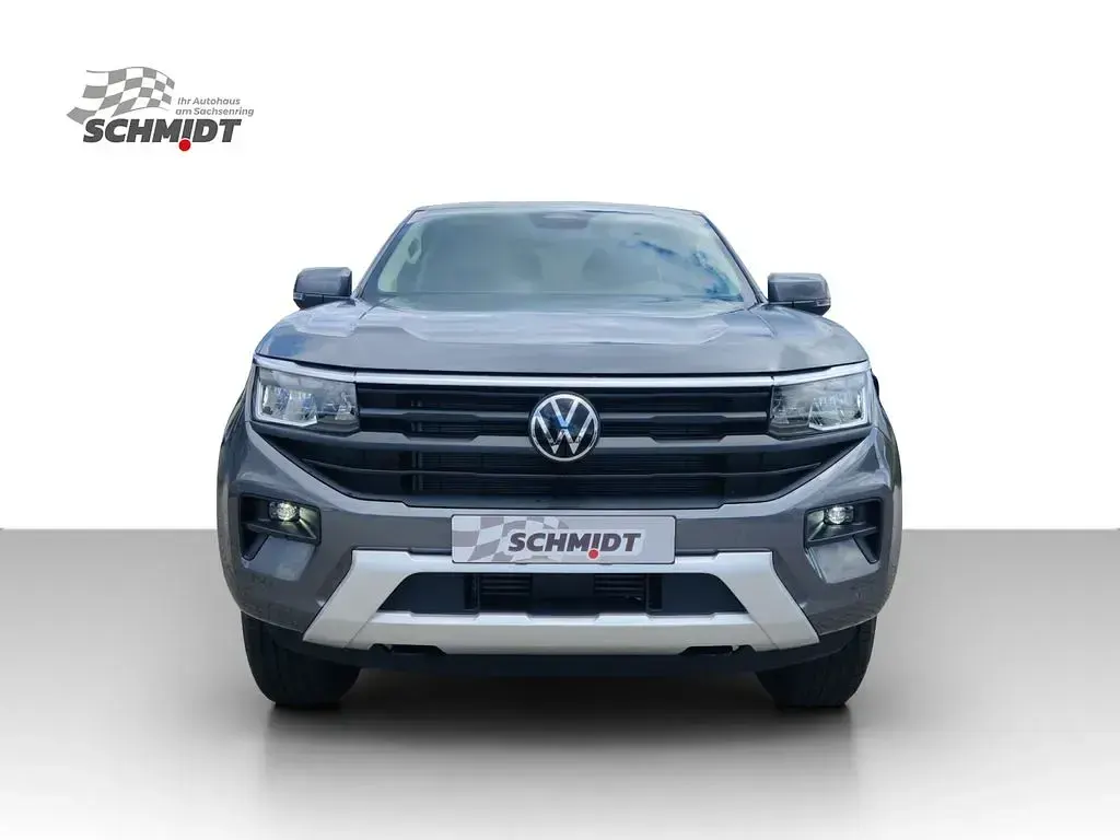 Neu VW Amarok Life 205 PS (150 kW) 2026 Dark grey metallic Pickup