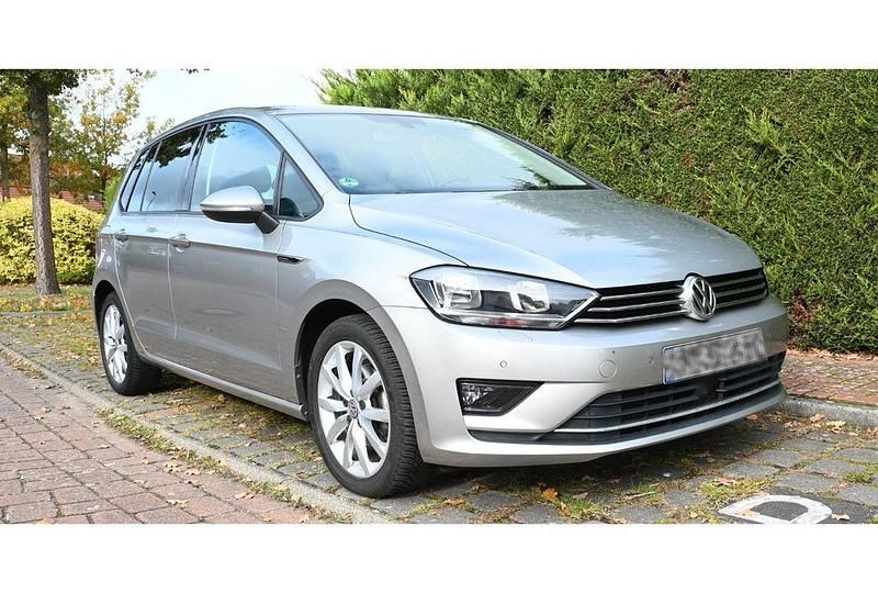 Silber Gebraucht 2015 VW Golf Sportsvan Comfortline Van / Kleinbus | 15.600 € (Etwas zu teuer) - Bild 1/4