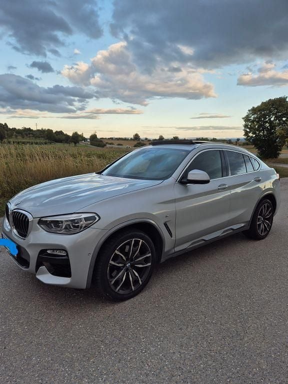 Silber Gebraucht 2019 BMW X4 M Sport SUV | 31.100 € (Superpreis) - Bild 1/4