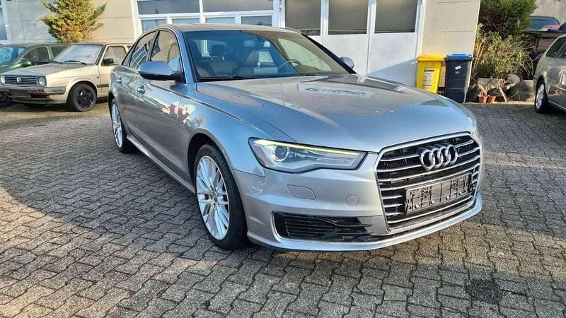 Gebraucht Audi A6 Ambiente 204 PS (150 kW) 2014 Grau Limousine